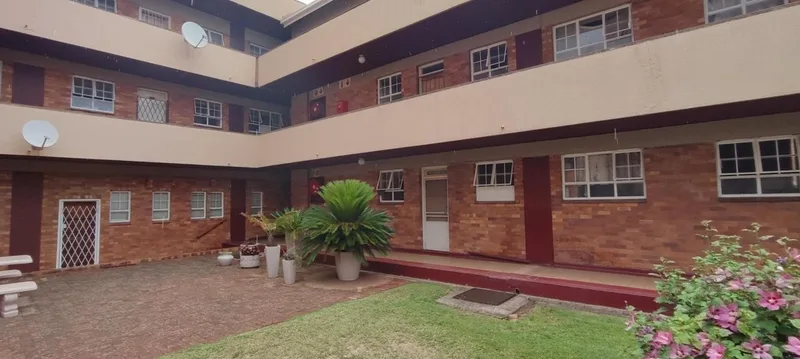 2 Bedroom Apartment / flat for sale in Stilfontein