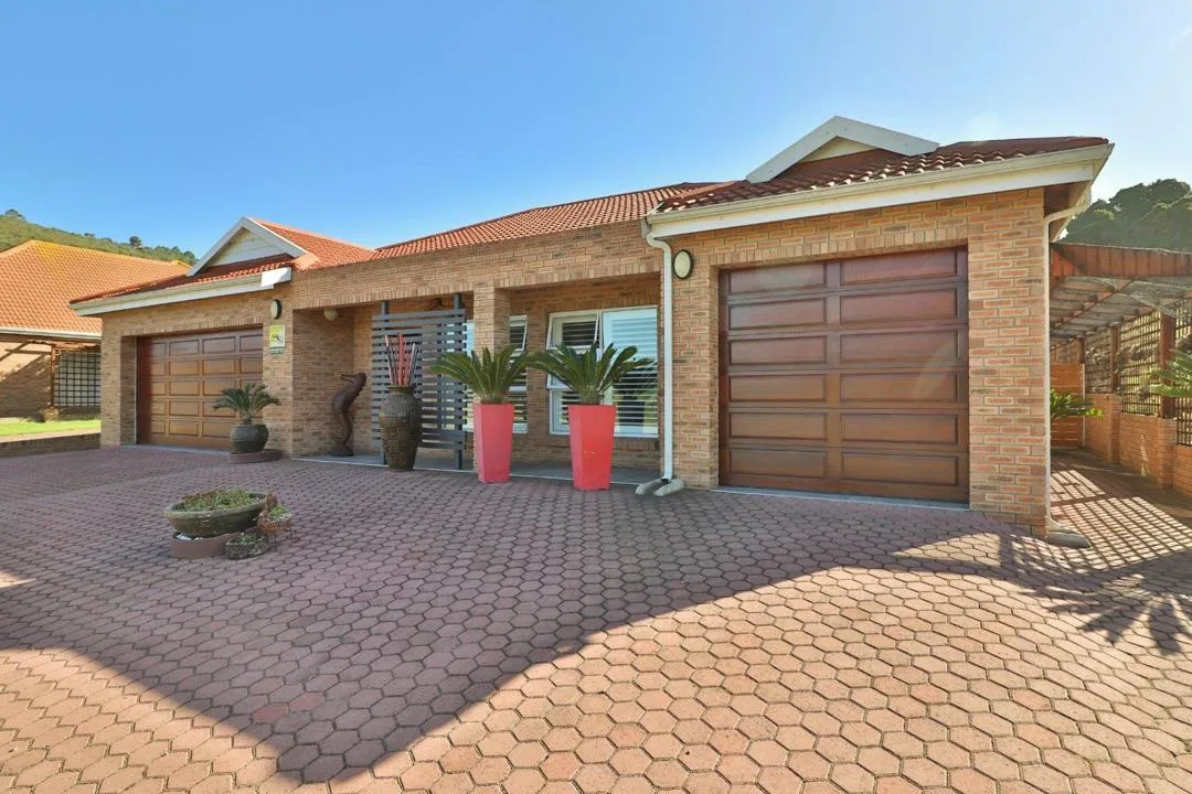 3 Bedroom House for sale in Dolphin Creek Golf Estate