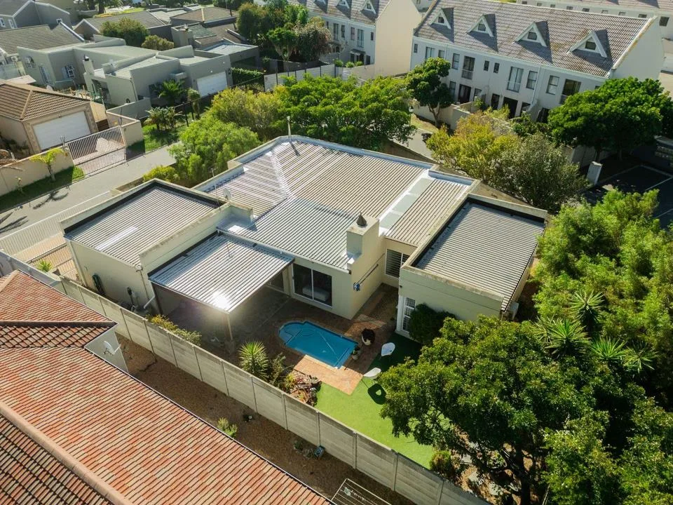 4 Bedroom House for sale in Parklands