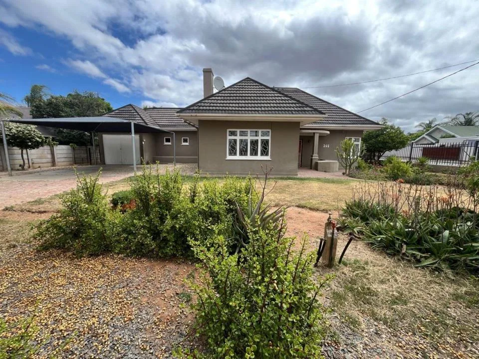 3 Bedroom House for sale in West Bank
