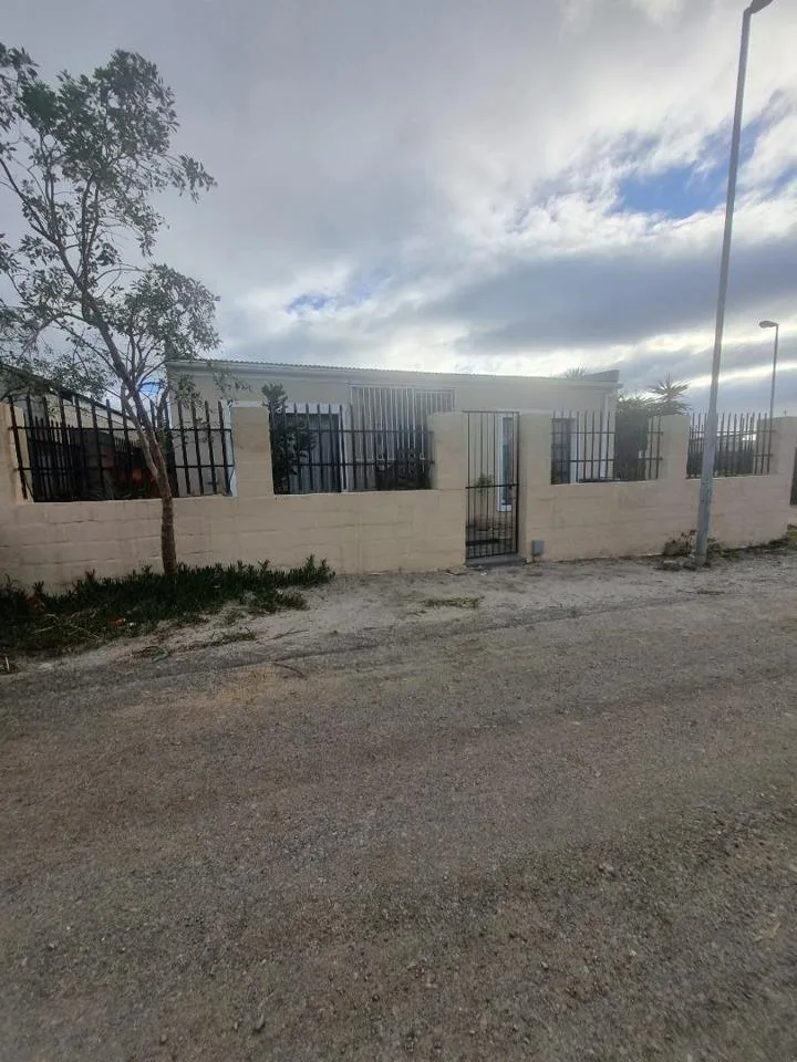 5 Bedroom House for sale in Highlands Estate