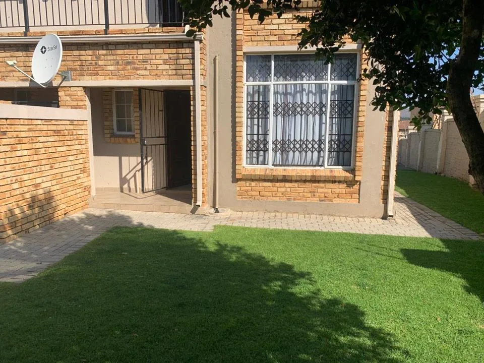 2 Bedroom Apartment / flat to rent in Honeydew