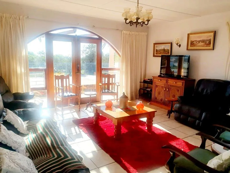 4 Bedroom House for sale in Lamberts Bay
