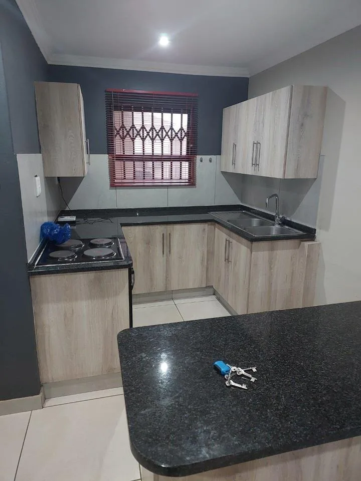 3 Bedroom Apartment / flat to rent in Glen Marais