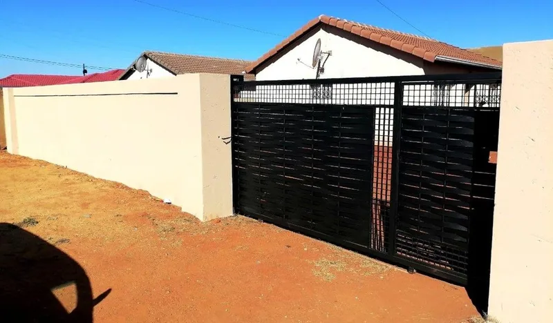 2 Bedroom House to rent in Protea Glen