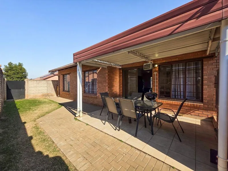 3 Bedroom Townhouse to rent in Equestria