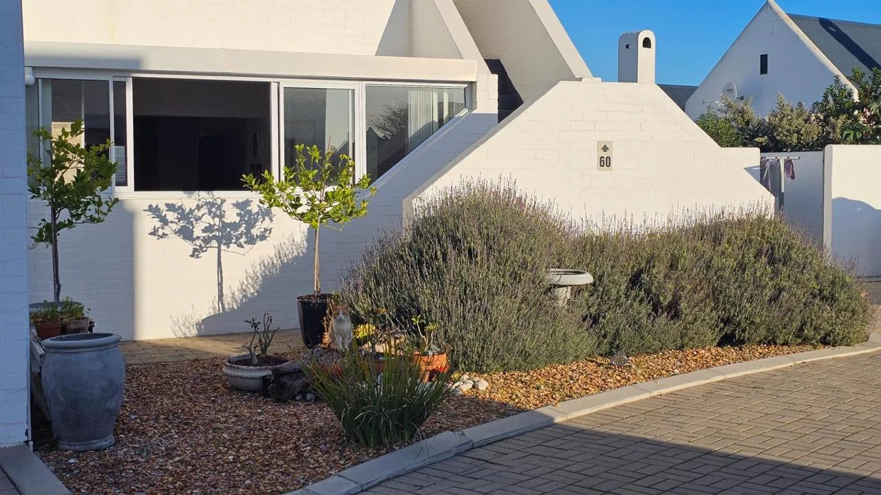 2 Bedroom Apartment / flat for sale in Dwarskersbos