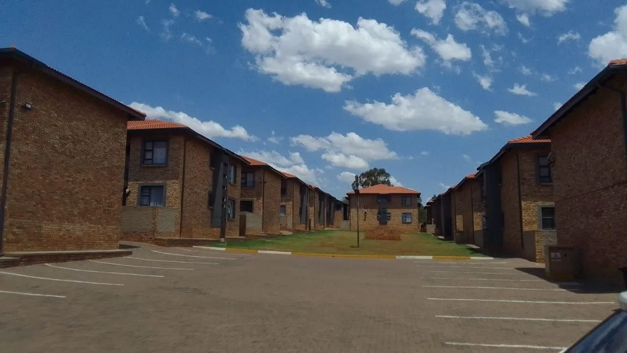 2 Bedroom Apartment / flat to rent in Cloverdene