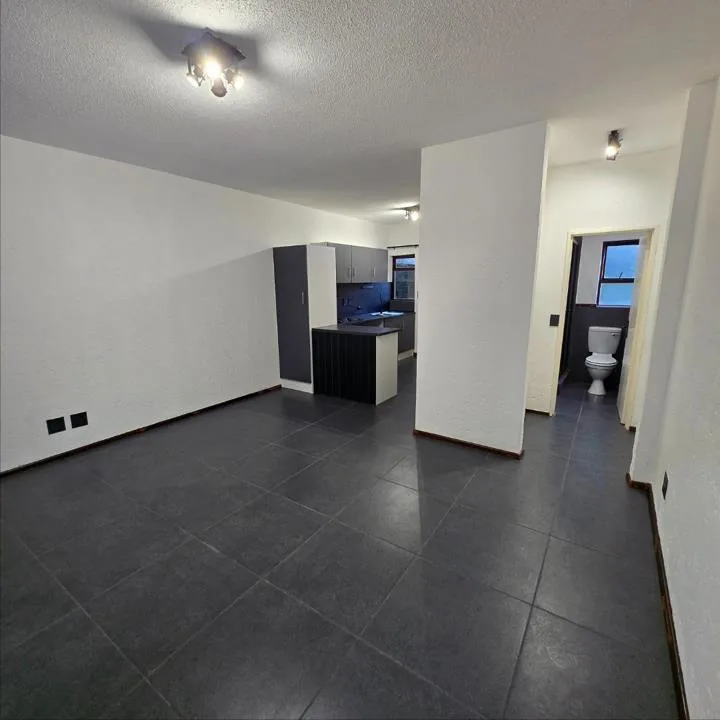 0.5 Bedroom Apartment / flat to rent in Lonehill