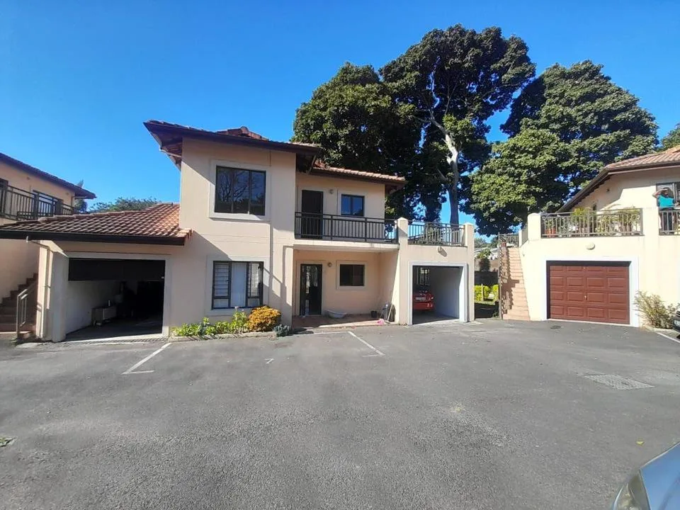 3 Bedroom Apartment / flat to rent in Ashley