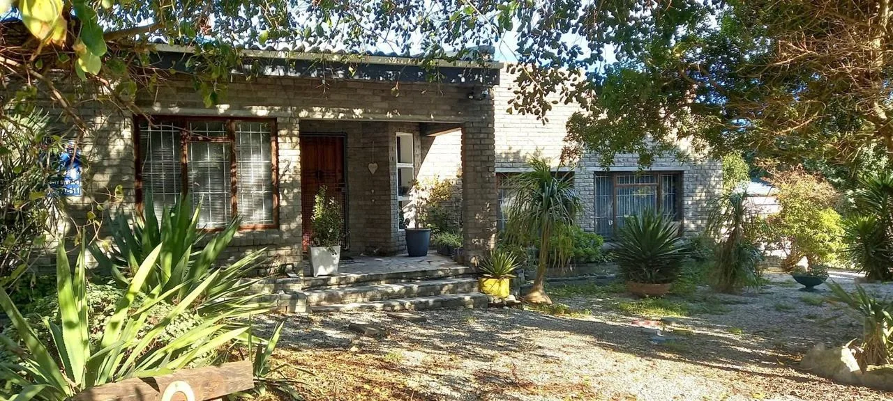 5 Bedroom House for sale in Kleinbaai