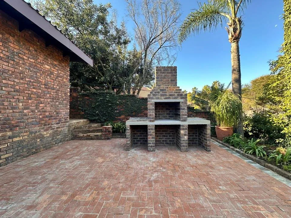 6 Bedroom House to rent in Faerie Glen
