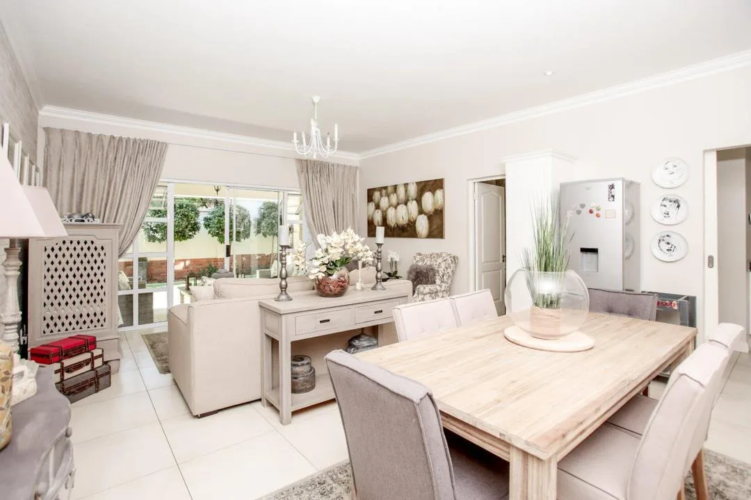 2 Bedroom Apartment / flat to rent in Bryanston