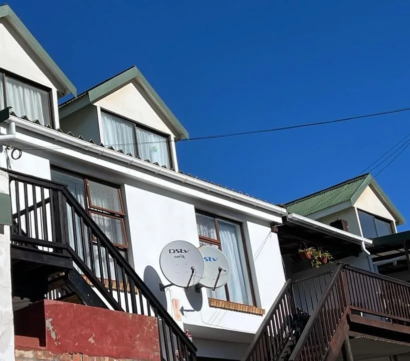 2 Bedroom Apartment / flat for sale in Boland Park