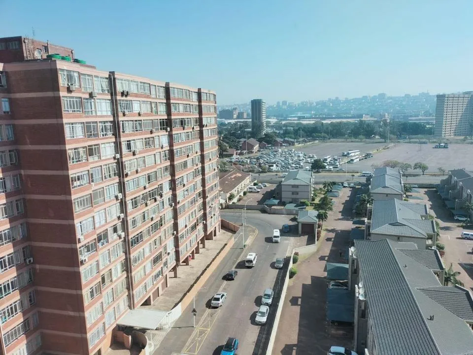 1.5 Bedroom Apartment / flat to rent in North Beach