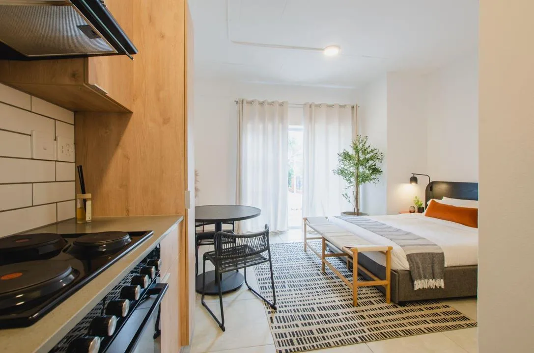 0.5 Bedroom Apartment / flat to rent in Illovo