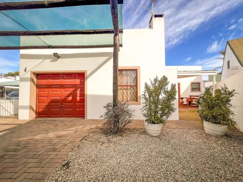 3 Bedroom House for sale in Skiathos