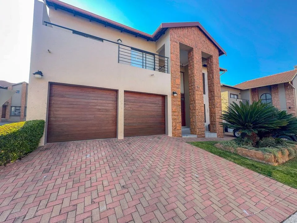 3 Bedroom House to rent in Midstream Estate
