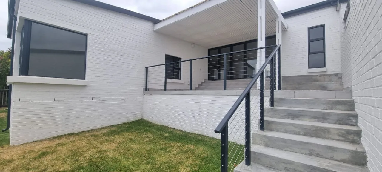 3 Bedroom House for sale in Island View
