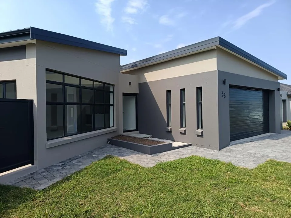 3 Bedroom House for sale in Le Grand Estate