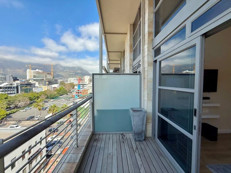 1 Bedroom Apartment / flat to rent in De Waterkant