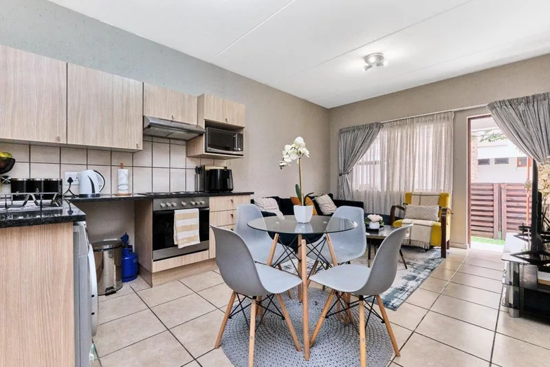 2 Bedroom Apartment / flat to rent in Ferndale
