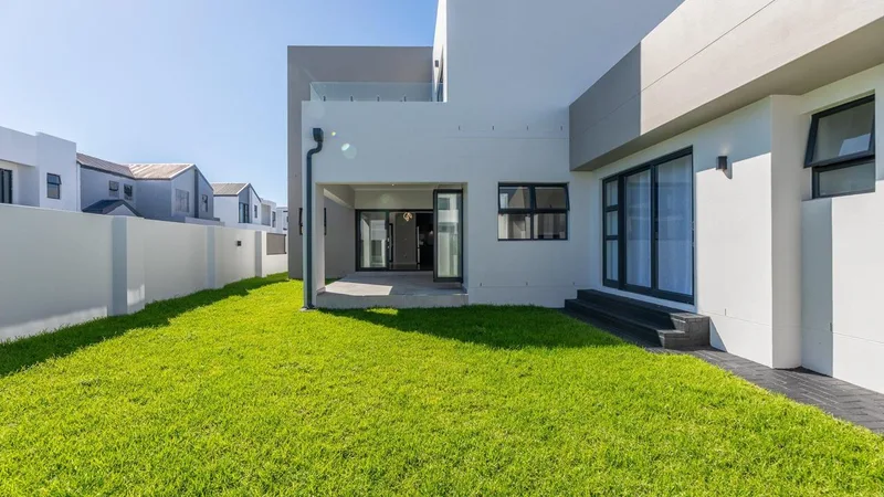 4 Bedroom House for sale in Sandown