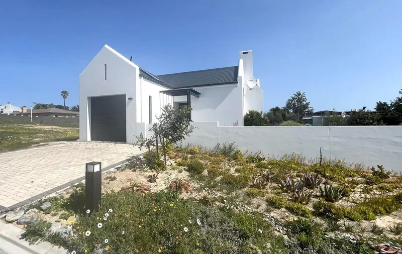 2 Bedroom House to rent in Middedorp