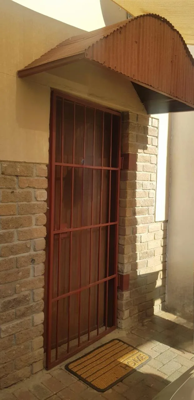 1 Bedroom Apartment / flat to rent in Lennoxton