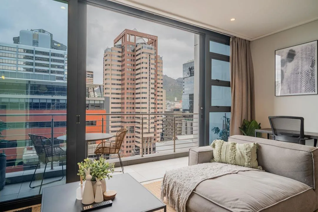 0.5 Bedroom Apartment / flat for sale in Cape Town City Centre