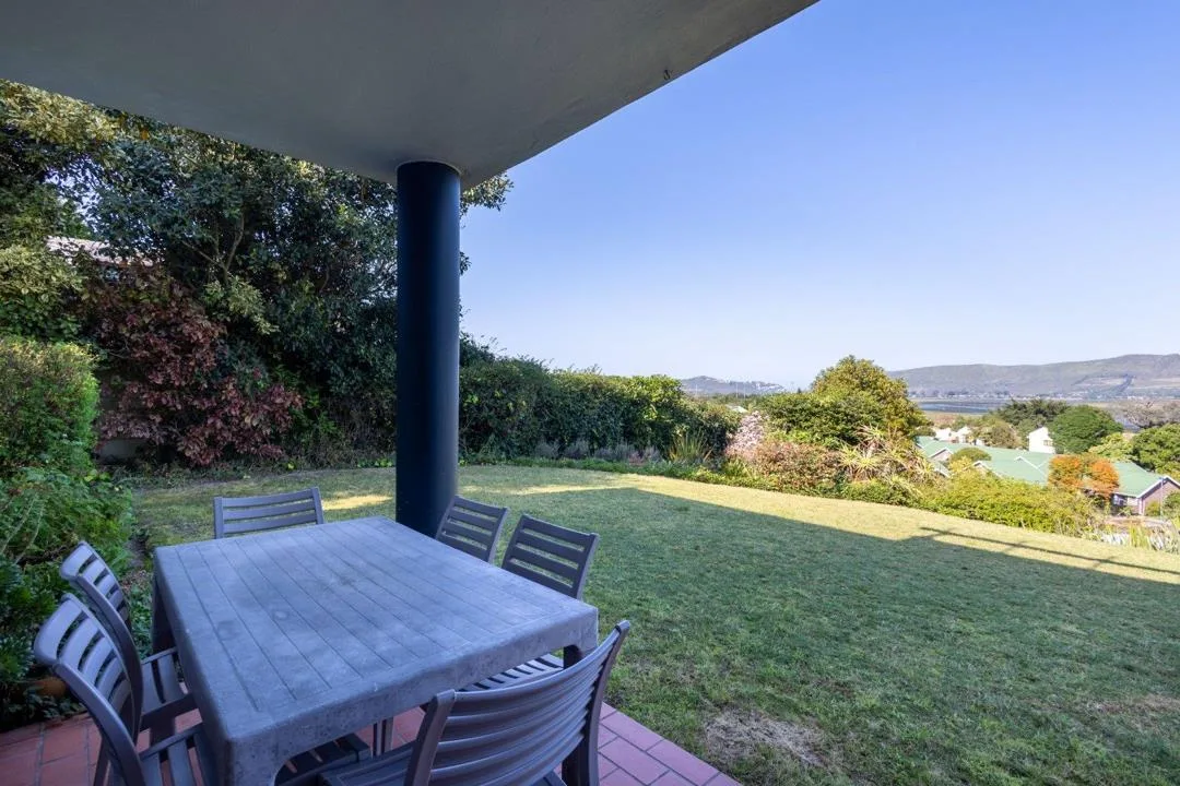 3 Bedroom Apartment / flat for sale in Old Place