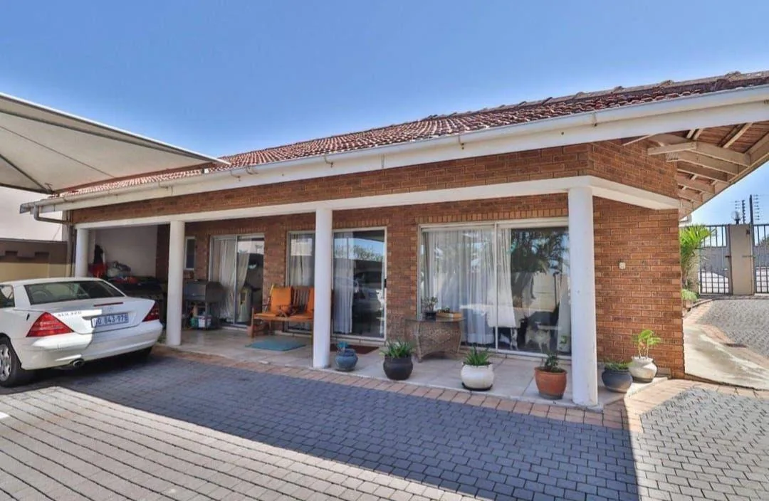 2 Bedroom House to rent in Athlone Park