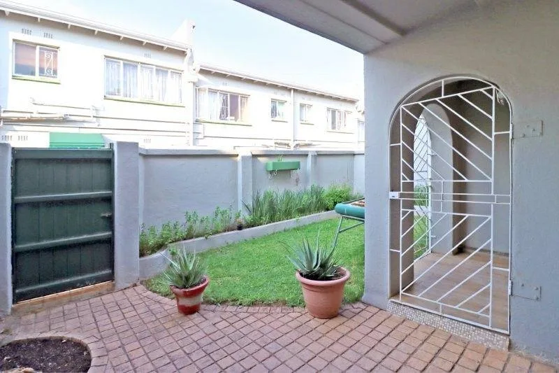 3 Bedroom Apartment / flat to rent in Fairland