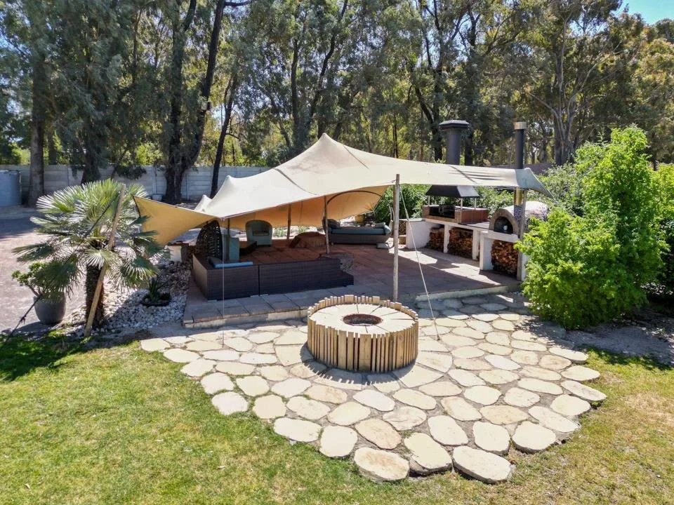 5 Bedroom House for sale in Morning Star