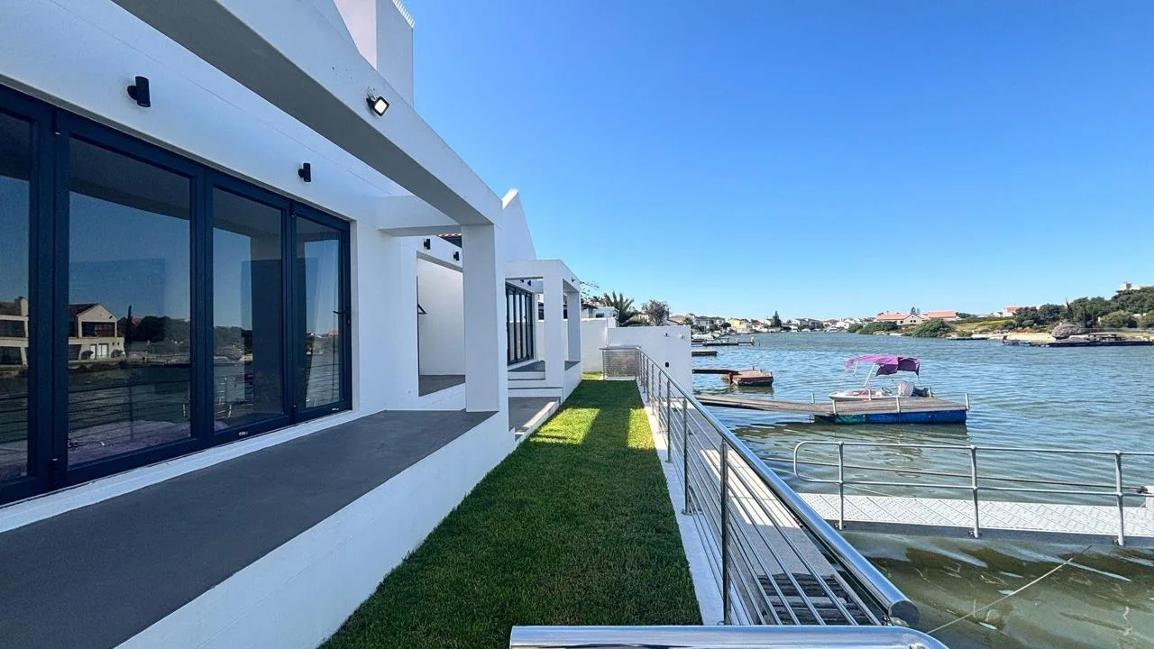 3 Bedroom House for sale in Port Owen