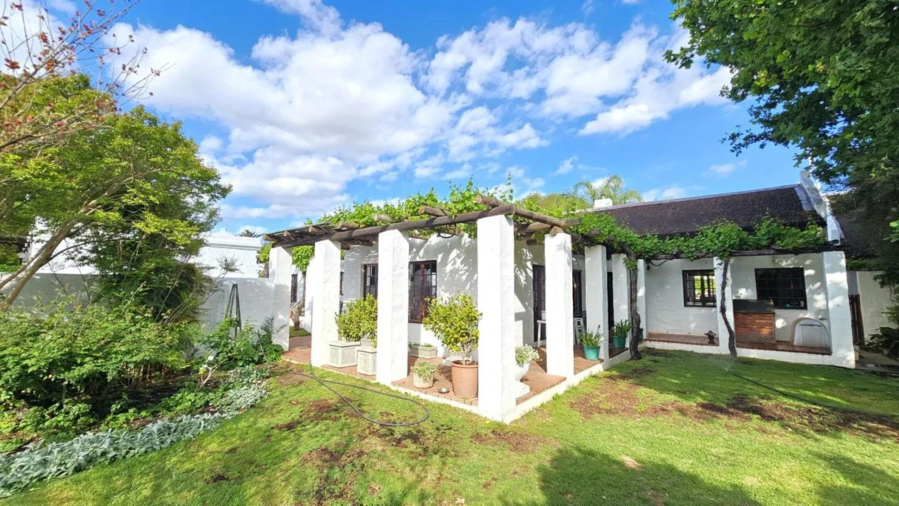 5 Bedroom House for sale in Robertson