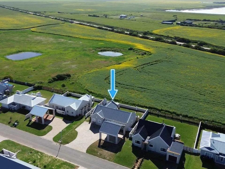 3 Bedroom House for sale in Witsand