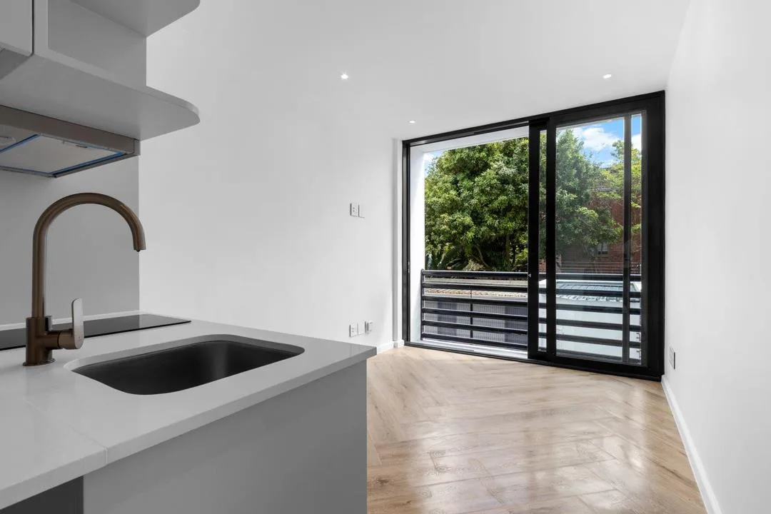 1 Bedroom Apartment / flat to rent in Claremont Upper
