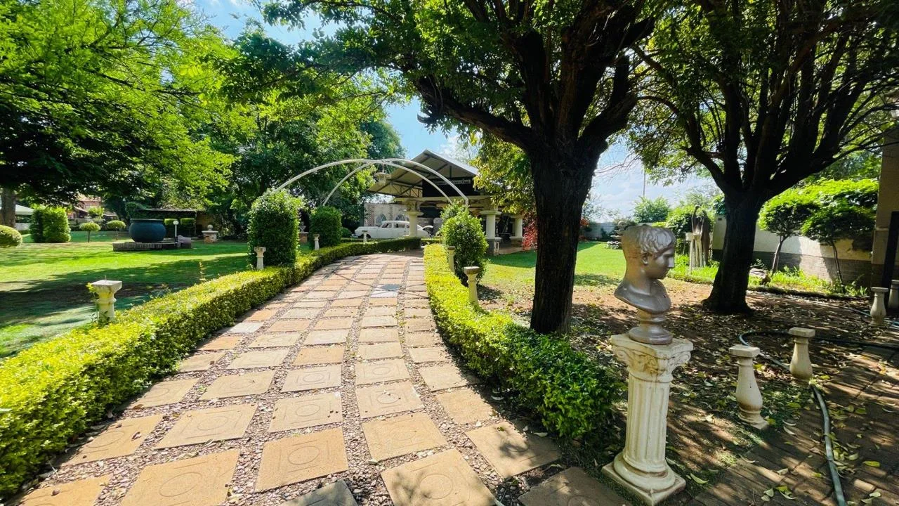 11 Bedroom House for sale in Potchefstroom Rural