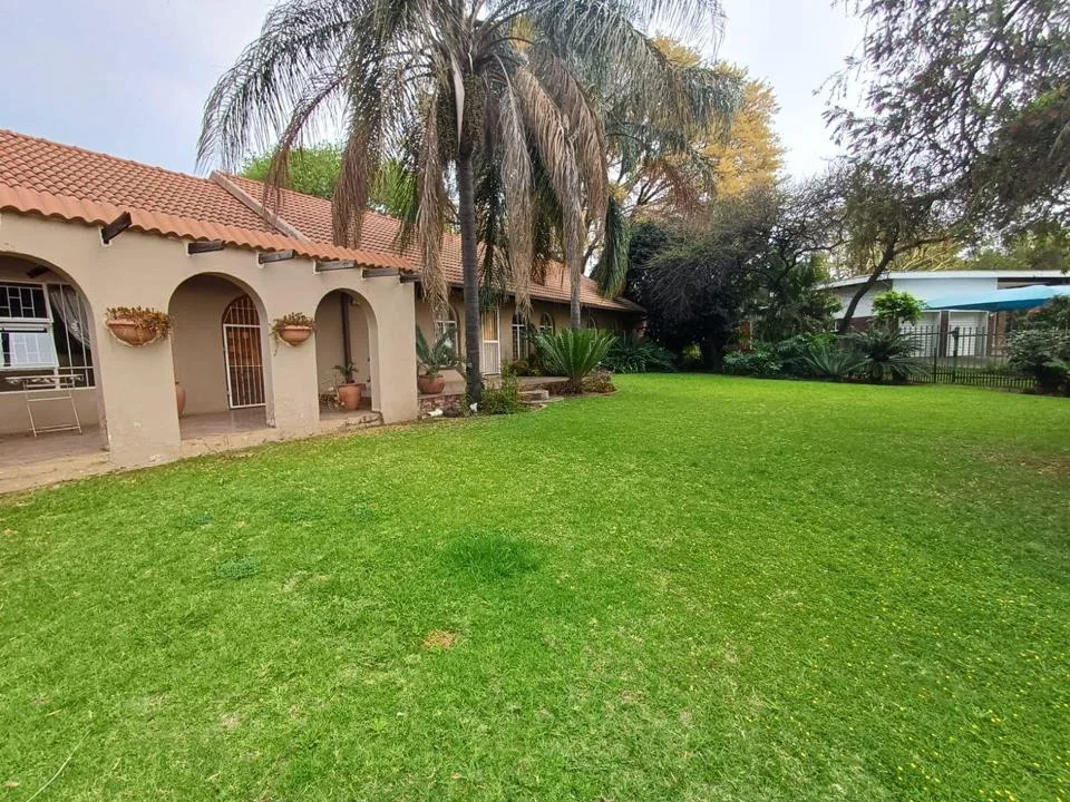 3 Bedroom House for sale in Elandsrand
