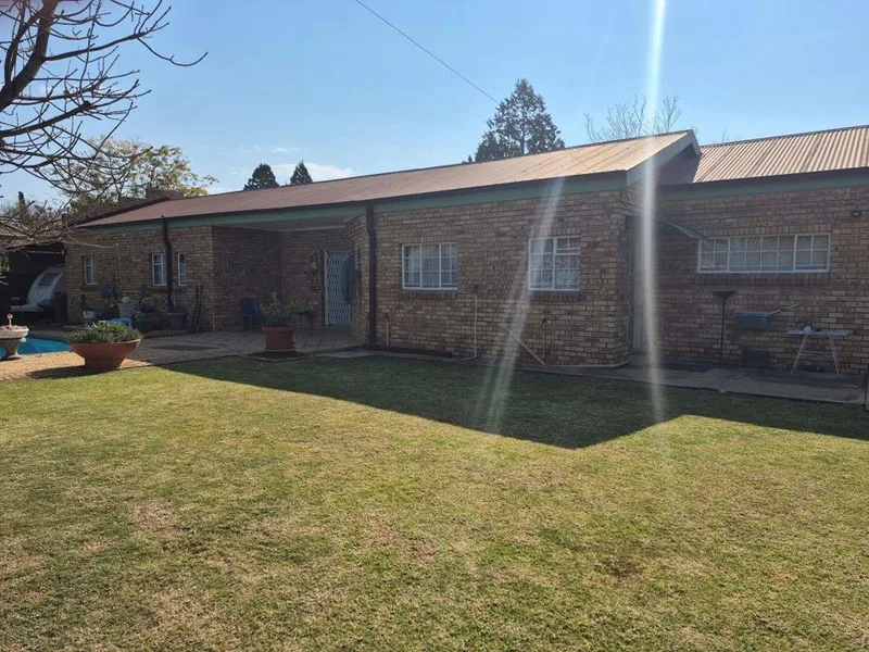 2 Bedroom House for sale in Sannieshof