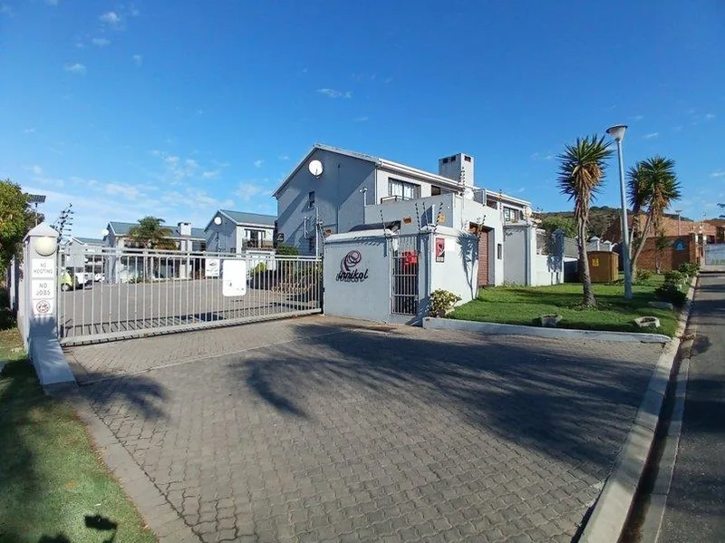 2 Bedroom Apartment / flat for sale in Hartenbos Central