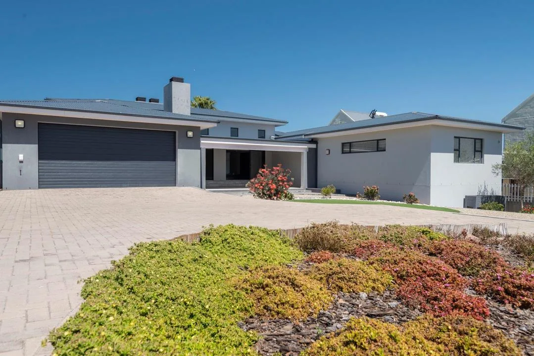 3 Bedroom House for sale in Myburgh Park