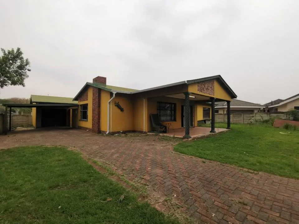 3 Bedroom House to rent in Barry Hertzog Park