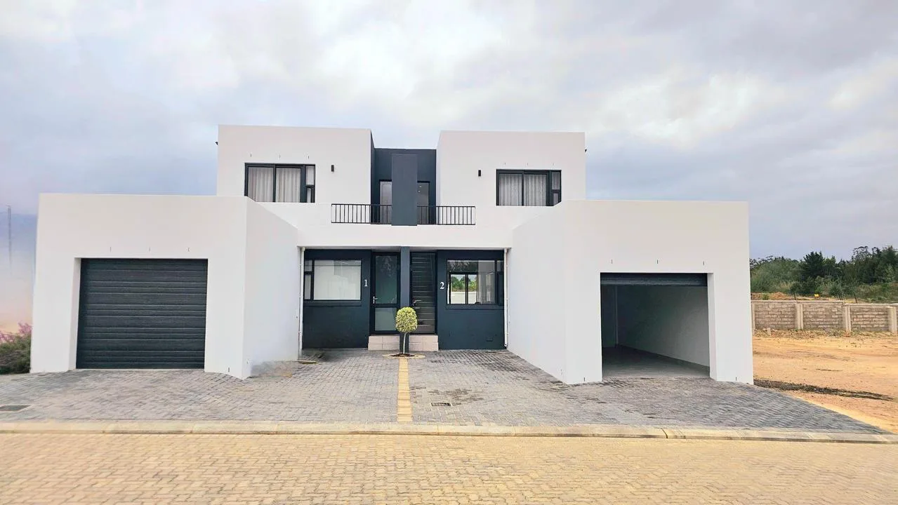 3 Bedroom House for sale in Swellendam