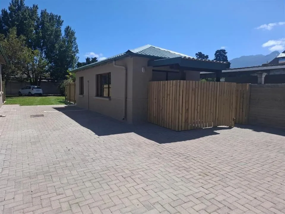 1 Bedroom Apartment / flat to rent in George South