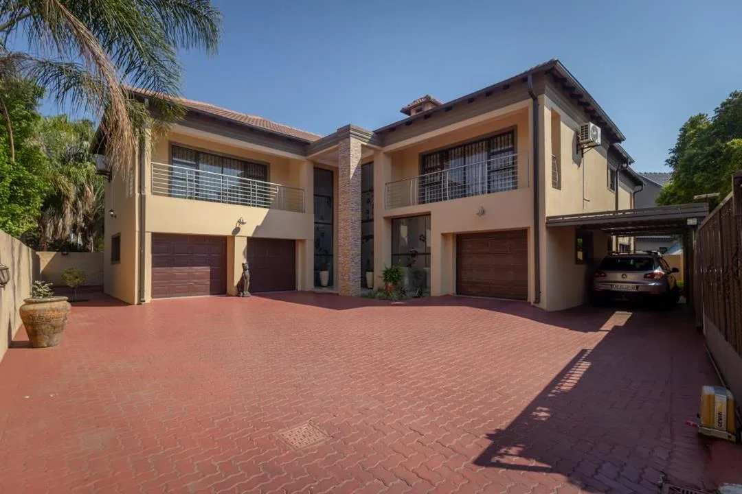 5 Bedroom House for sale in Melodie