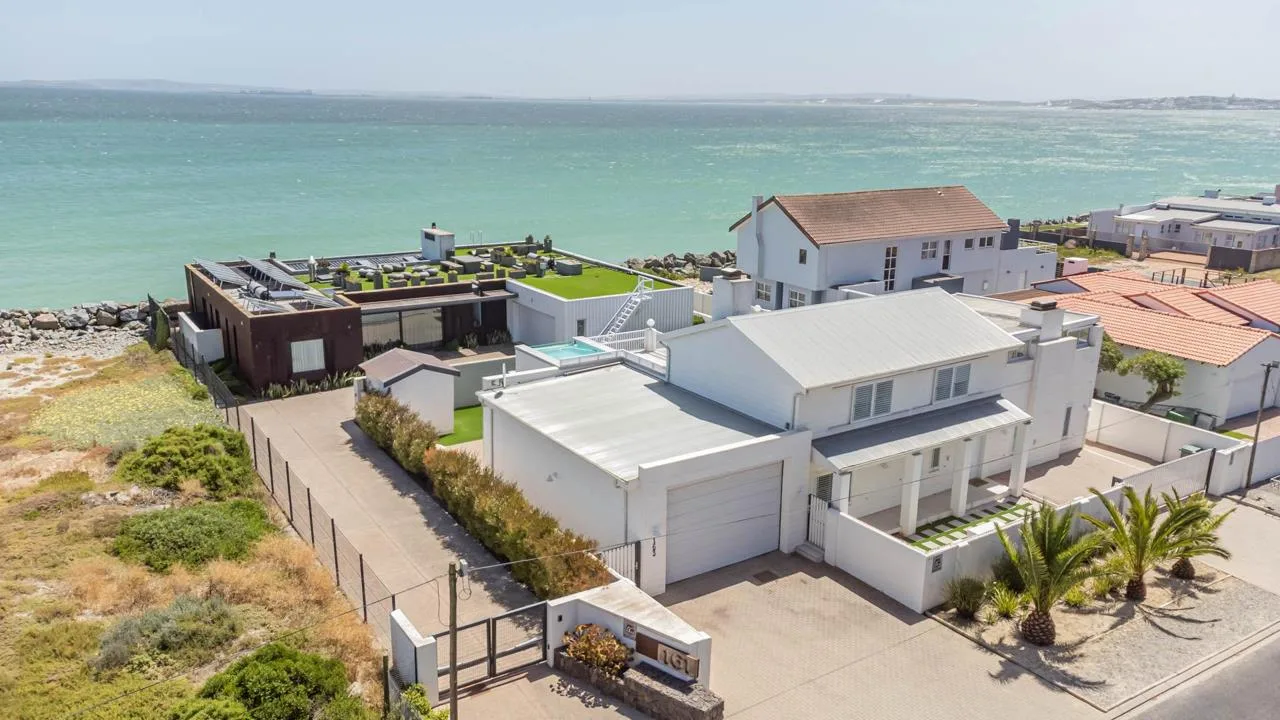 5 Bedroom House for sale in Langebaan North