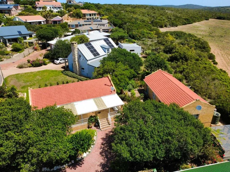 3 Bedroom House for sale in Stilbaai Wes