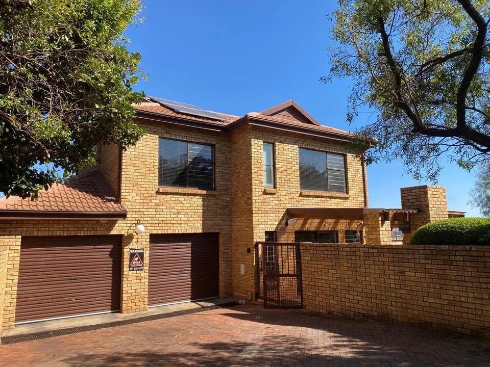 3 Bedroom Townhouse to rent in Allen's Nek